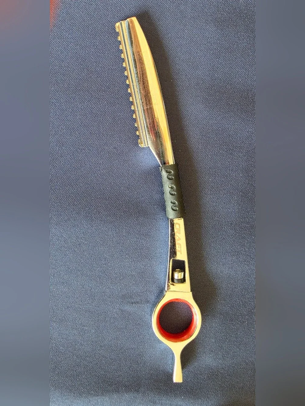 Craft Silver Thinning Shears with Red Accent and Black Grip And Blades